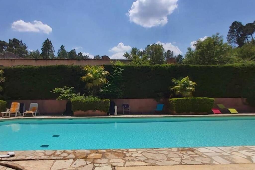 Eblouissant Appartement Au Calme D'Une Residence Avec Piscine Idealement Situe Au Pied Du Colorado Provencal Dans Le Prestigieux Luberon Rustrel Kültér fotó