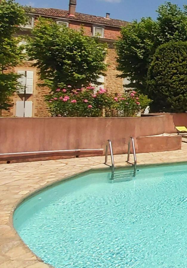 Eblouissant Appartement Au Calme D'Une Residence Avec Piscine Idealement Situe Au Pied Du Colorado Provencal Dans Le Prestigieux Luberon Rustrel Kültér fotó