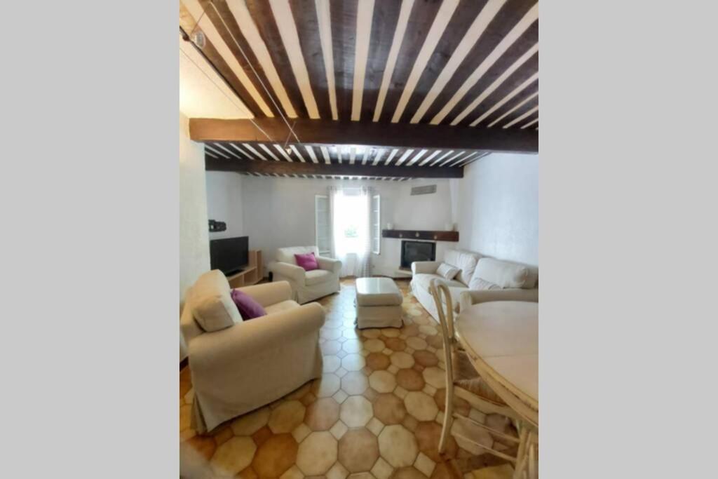 Eblouissant Appartement Au Calme D'Une Residence Avec Piscine Idealement Situe Au Pied Du Colorado Provencal Dans Le Prestigieux Luberon Rustrel Kültér fotó