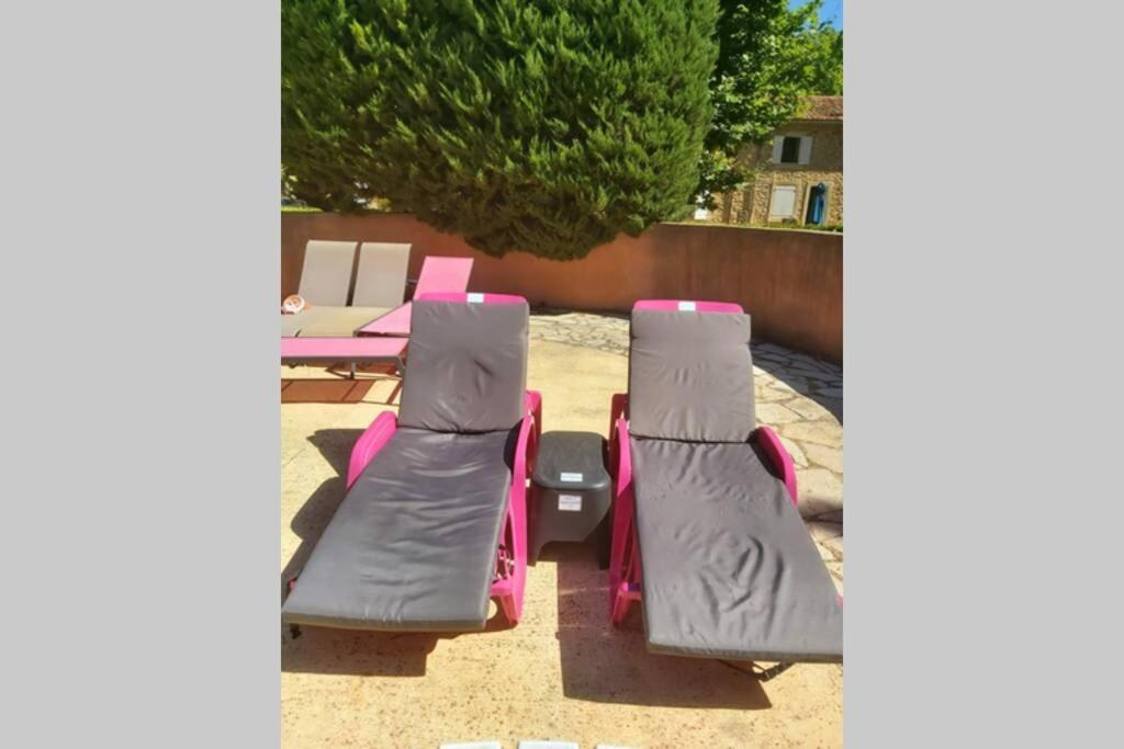 Eblouissant Appartement Au Calme D'Une Residence Avec Piscine Idealement Situe Au Pied Du Colorado Provencal Dans Le Prestigieux Luberon Rustrel Kültér fotó